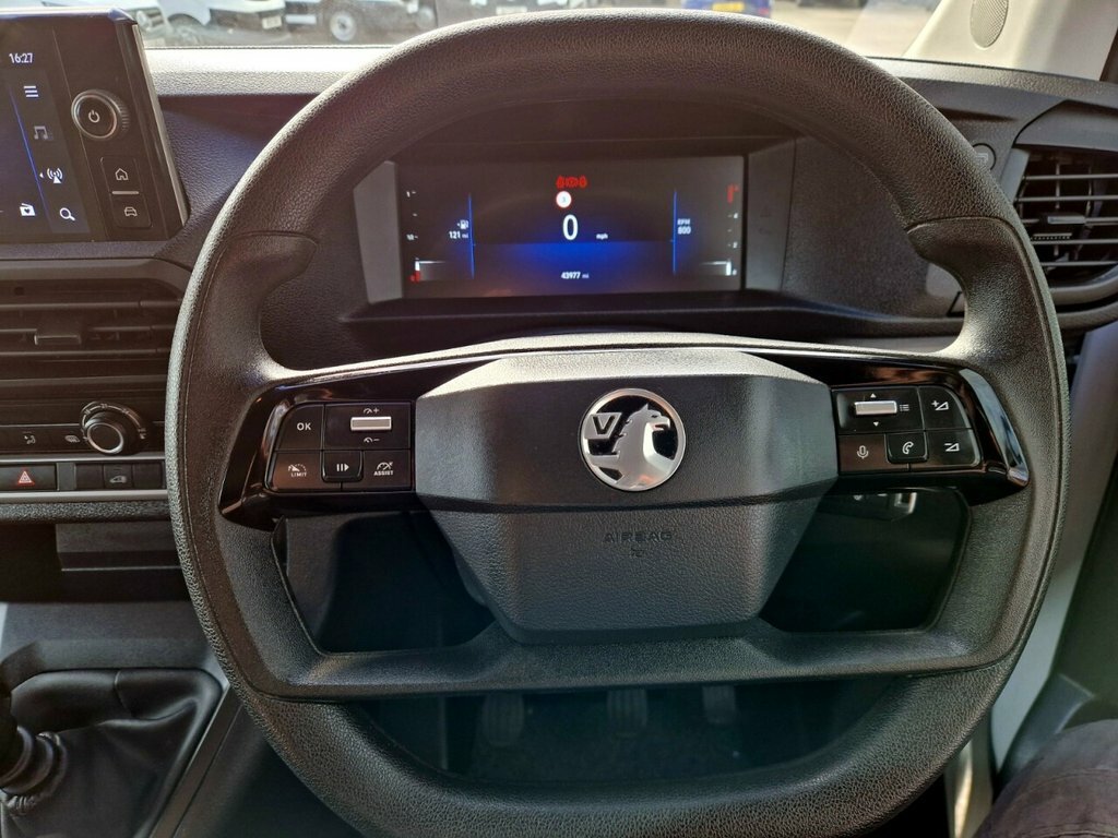 Vauxhall Vivaro Prime Silver #17