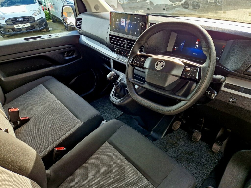 Vauxhall Vivaro Prime Silver #15