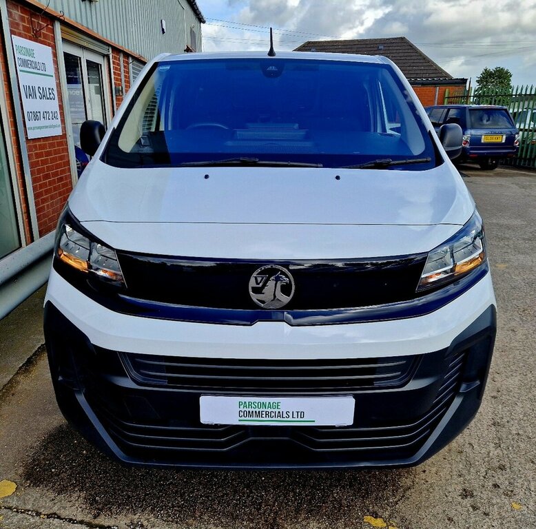 Vauxhall Vivaro Prime Silver #10