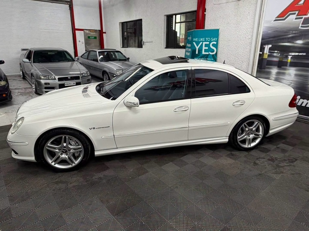 Mercedes-Benz E Class E55 Amg U906 #5