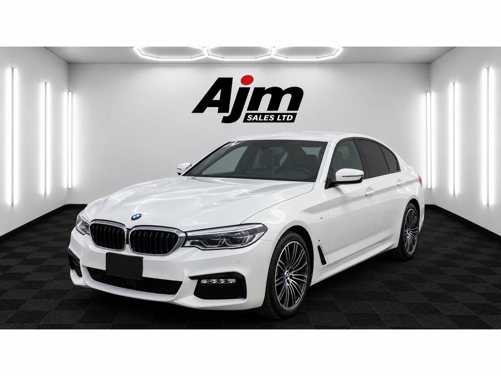 BMW 5 Series 530E M Sport U912 White