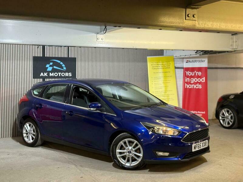 Ford Focus 1.0 Ecoboost 125 Titanium Black #29