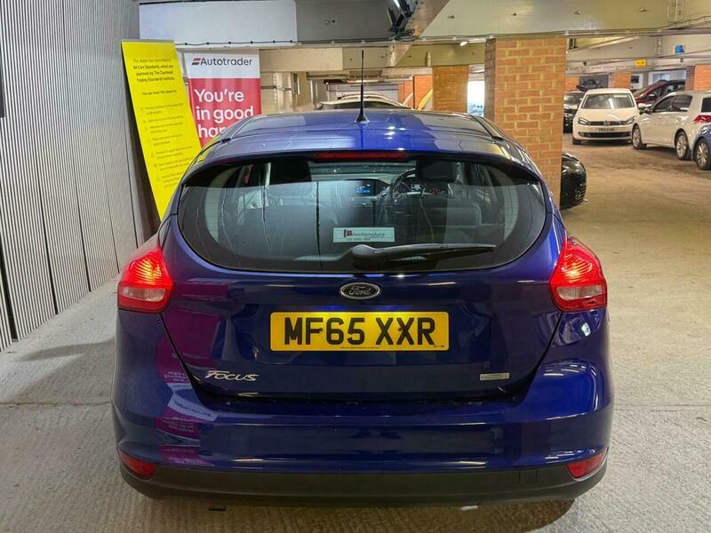 Ford Focus 1.0 Ecoboost 125 Titanium Black #10