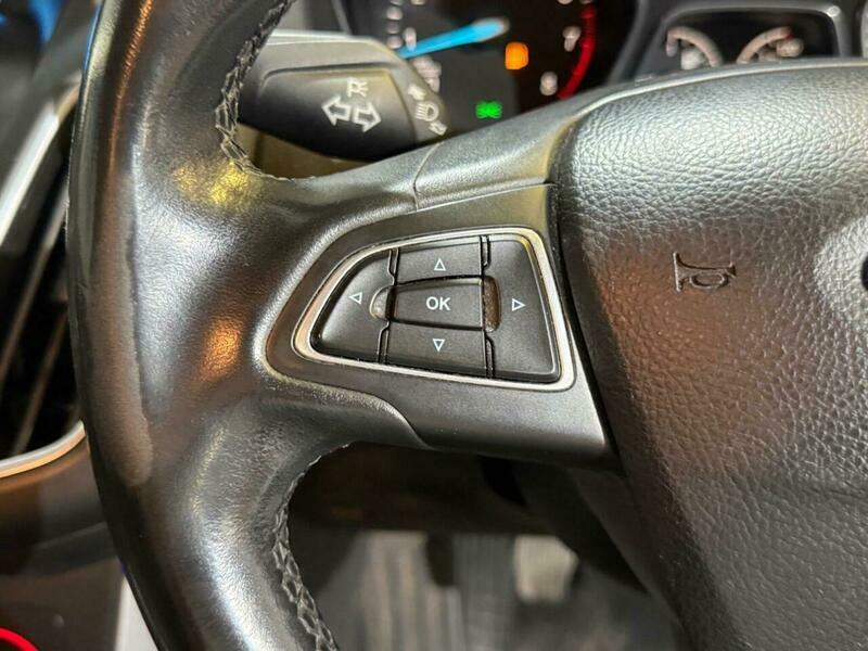 Ford Focus 1.0 Ecoboost 125 Titanium Black #20