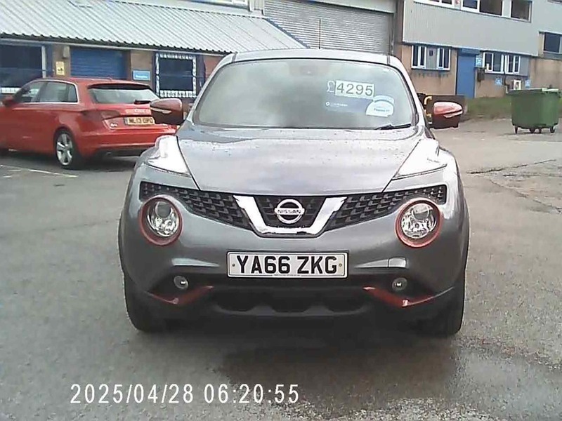 Nissan Juke Tekna Dci Grey #3