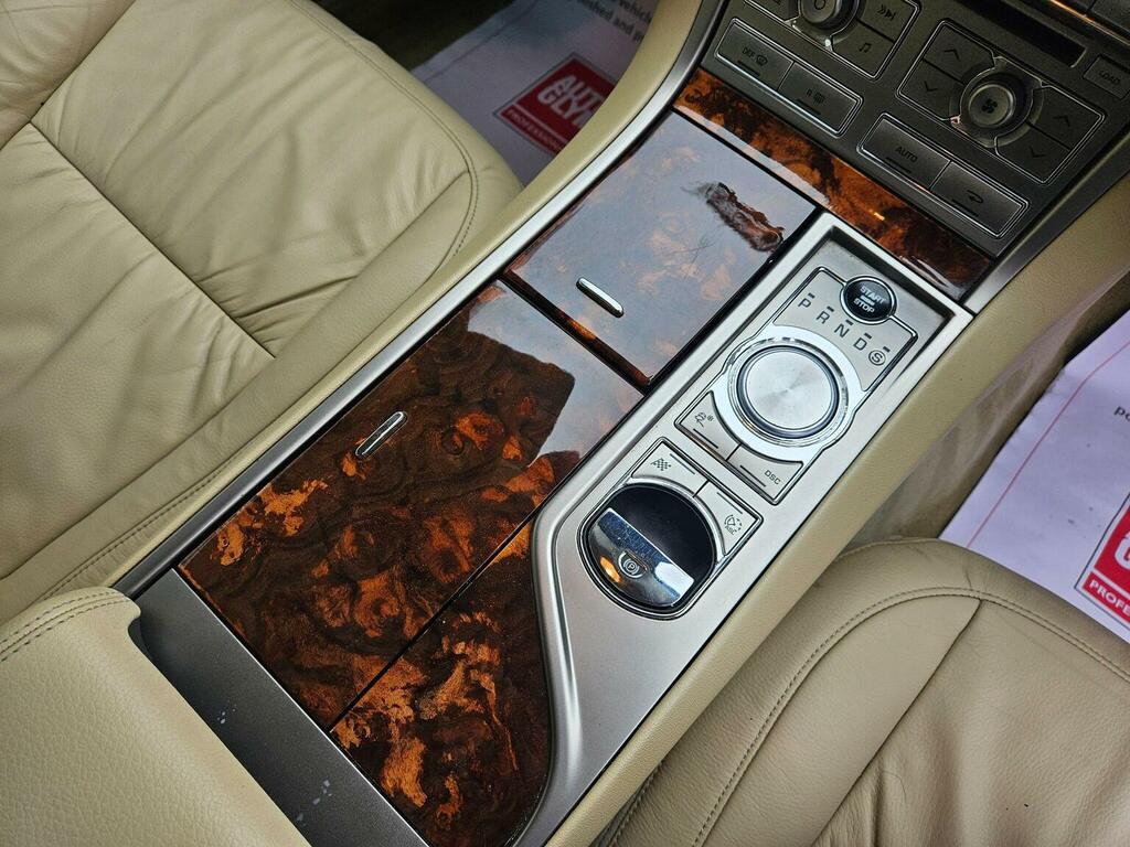 Jaguar XF Black #18