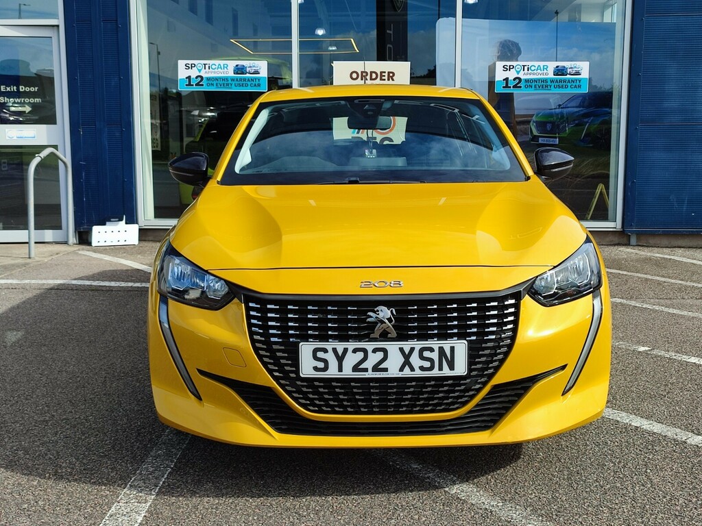 Peugeot 208 1.2 Puretech Active Premium SY22XSN Yellow #2