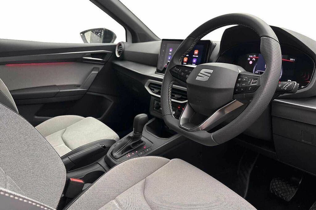 Seat Arona 1.0 Tsi 115 Fr First Edition Dsg White #6