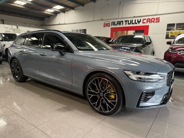 Volvo V60 2022 2.0H T6 Recharge 18.8Kwh Plus Dark Estate Grey