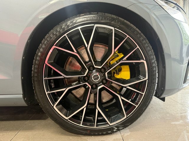 Volvo V60 2L R-design Silver #15