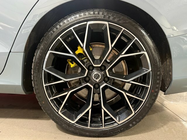 Volvo V60 2L R-design Silver #13