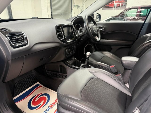 Jeep Compass 2020 1.6 Multijetii Limited Suv Black #25