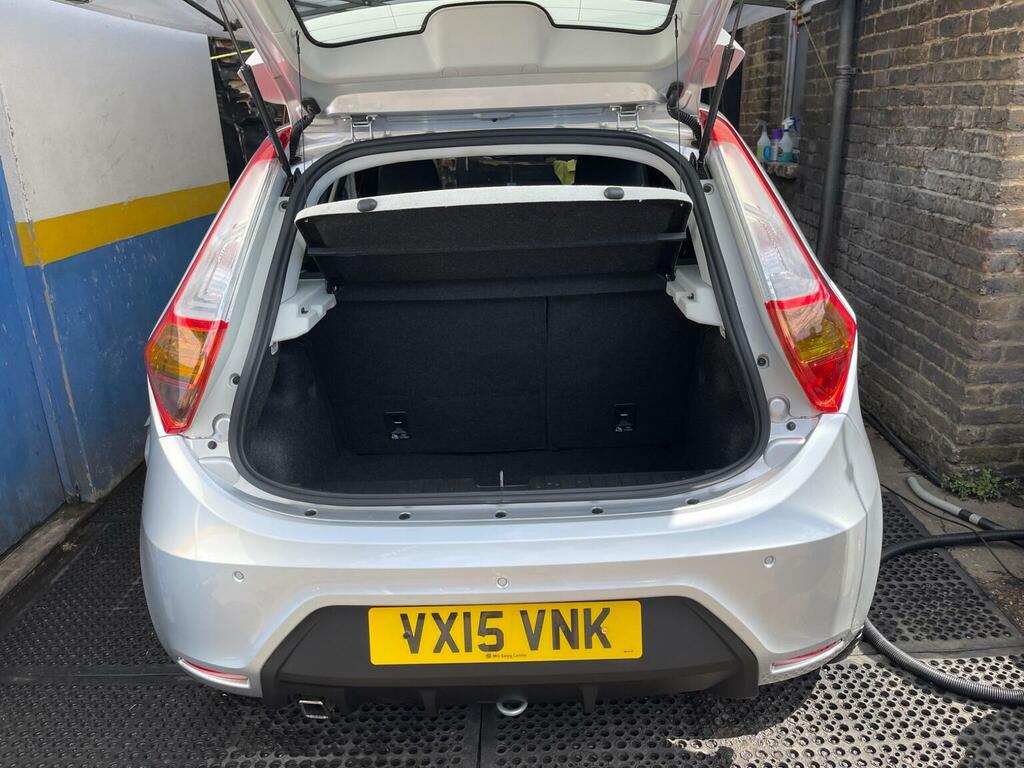 MG MG3 1.5 Vti-tech 3Style Red #8