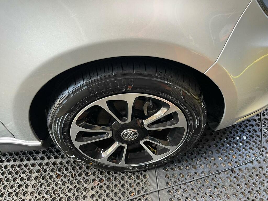 MG MG3 1.5 Vti-tech 3Style Red #39