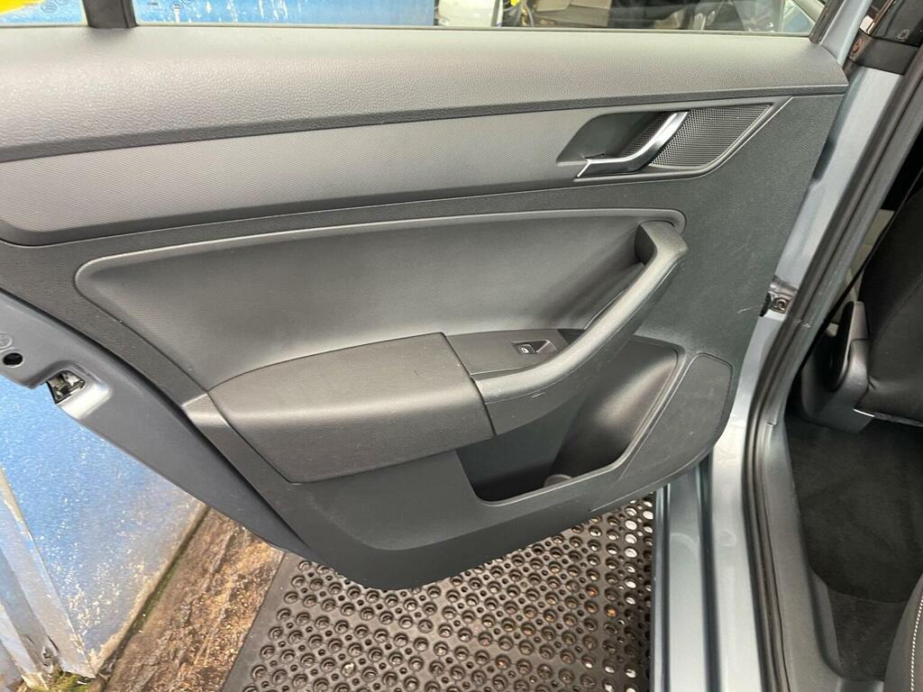 Skoda Rapid Se Tsi Blue #37
