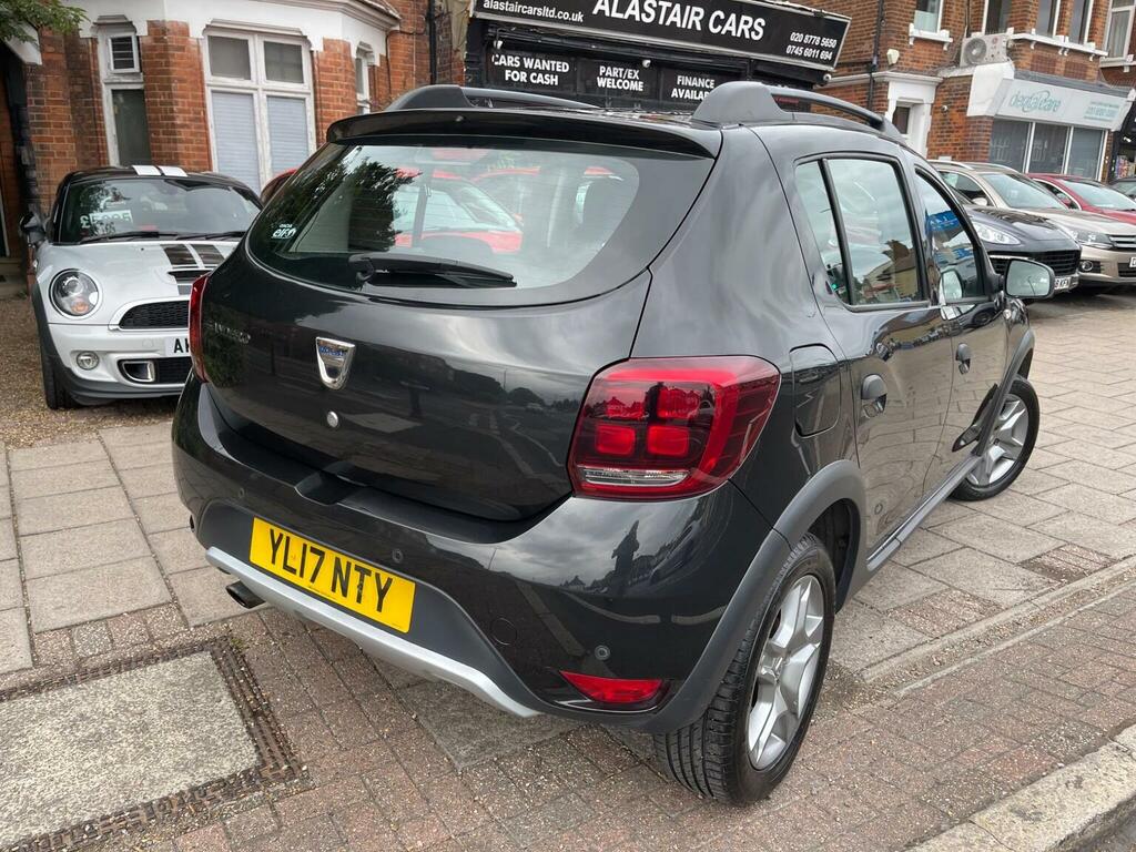 Dacia Sandero Stepway 0.9 Tce Laureate Euro 6 Ss Black #3