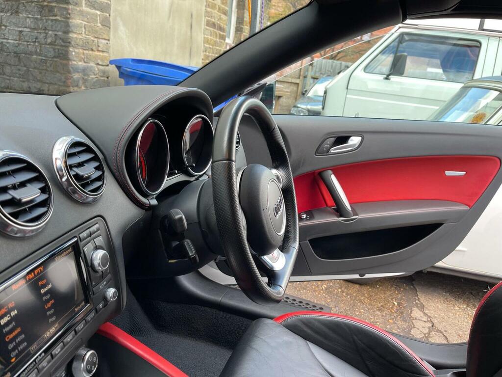 Audi TT Convertible 2.0 Tdi Black Edition Roadster Quattro White #30