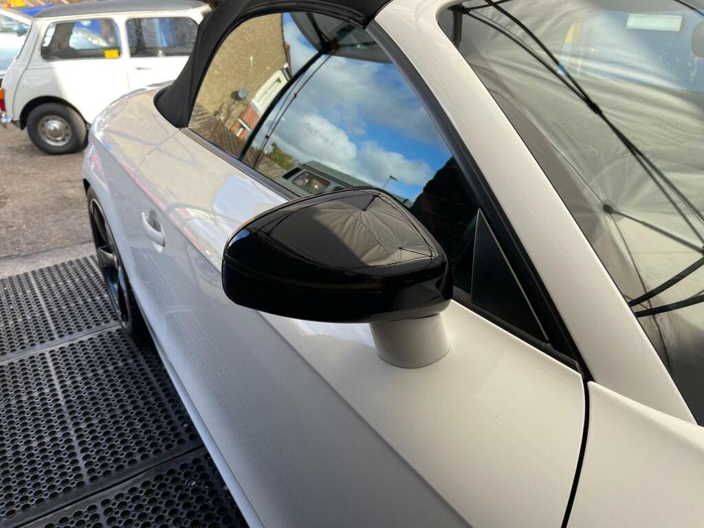 Audi TT Convertible 2.0 Tdi Black Edition Roadster Quattro White #12