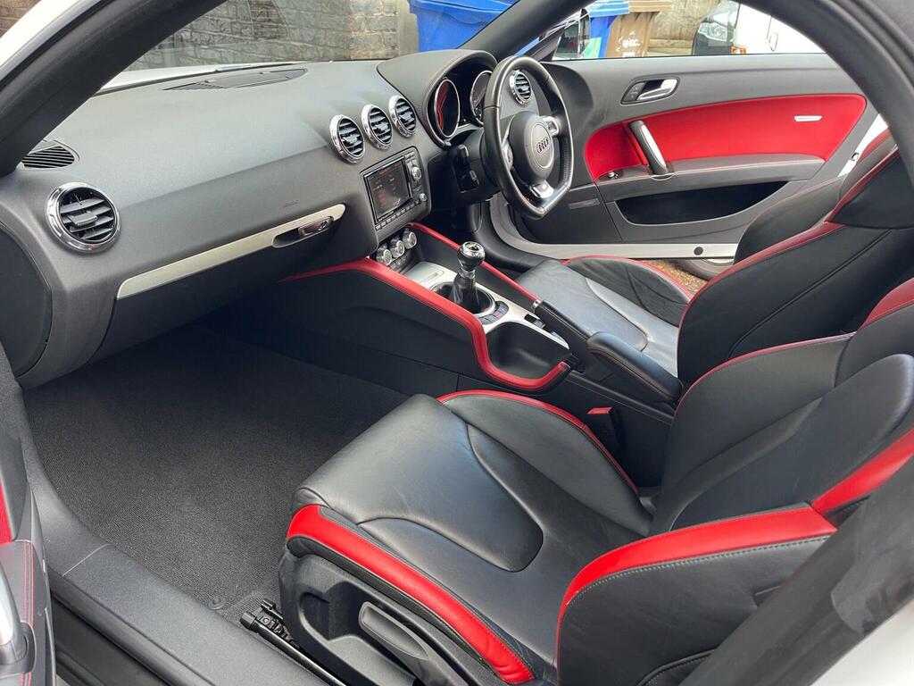 Audi TT Convertible 2.0 Tdi Black Edition Roadster Quattro White #19