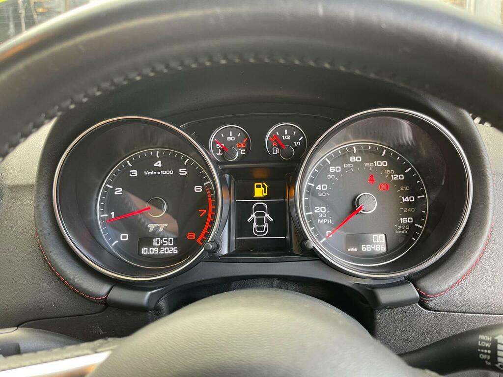 Audi TT Convertible 2.0 Tdi Black Edition Roadster Quattro White #24