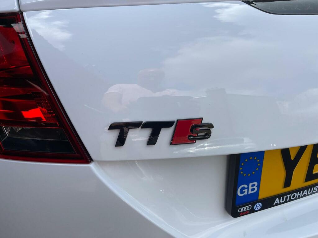 Audi TT Convertible 2.0 Tdi Black Edition Roadster Quattro White #37