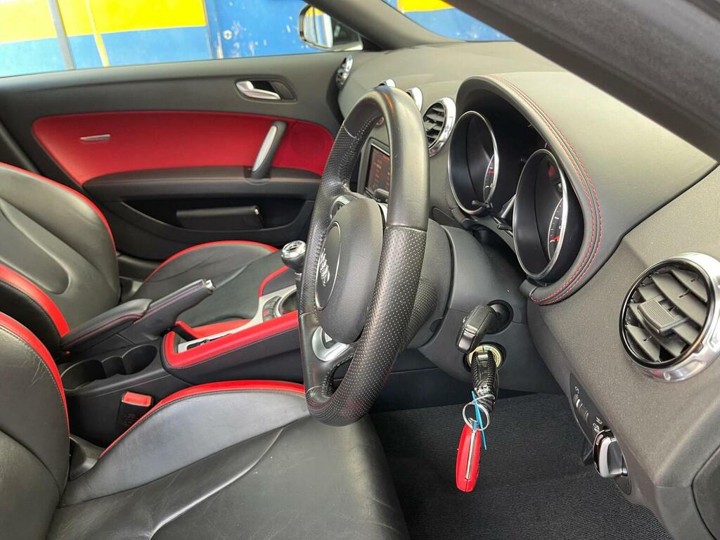 Audi TT Convertible 2.0 Tdi Black Edition Roadster Quattro White #32