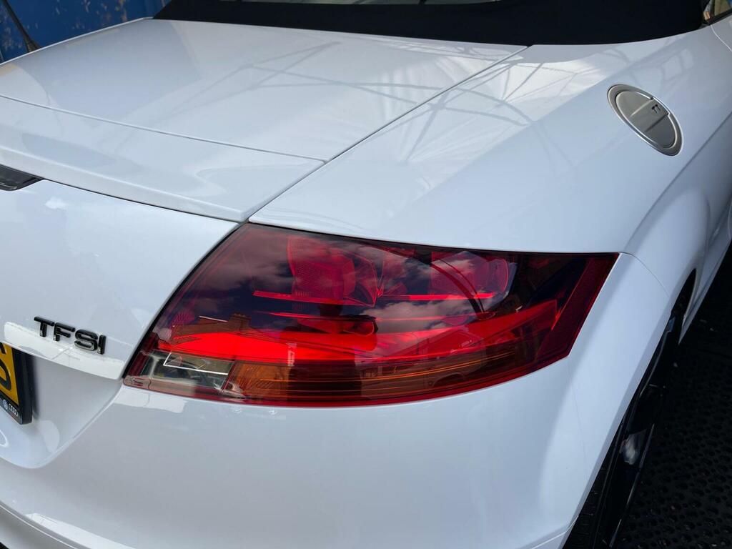 Audi TT Convertible 2.0 Tdi Black Edition Roadster Quattro White #15