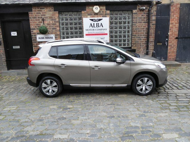 Peugeot 2008 Allure Red #7
