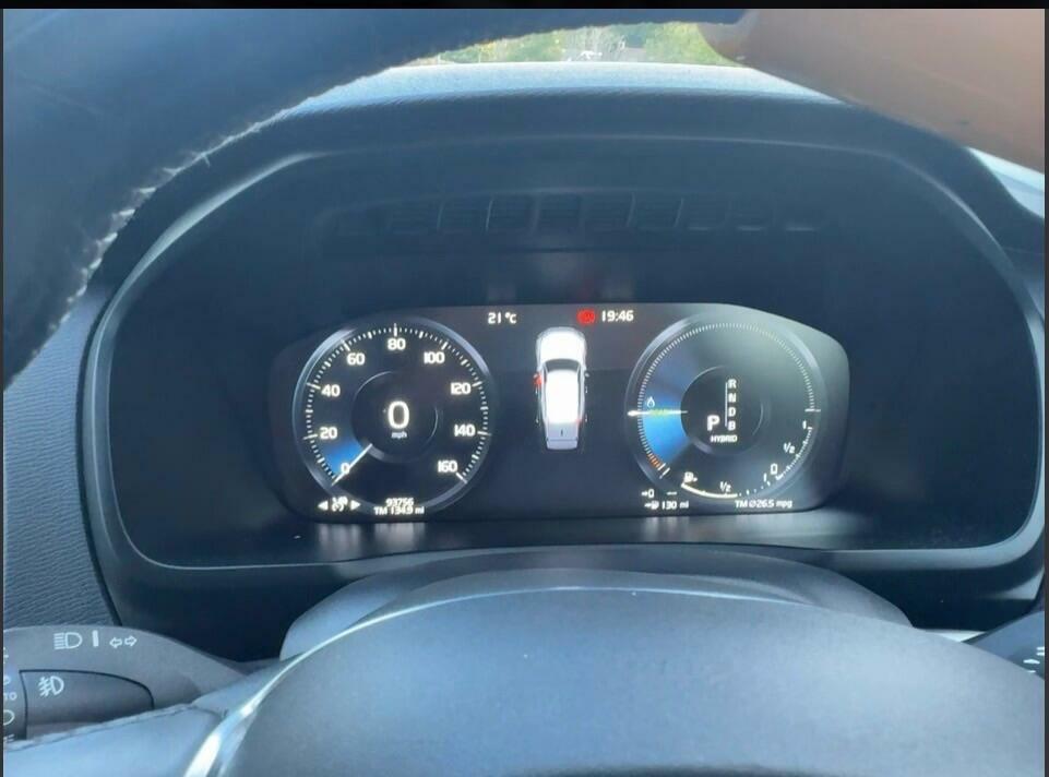 Volvo XC90 Momentum Silver #6