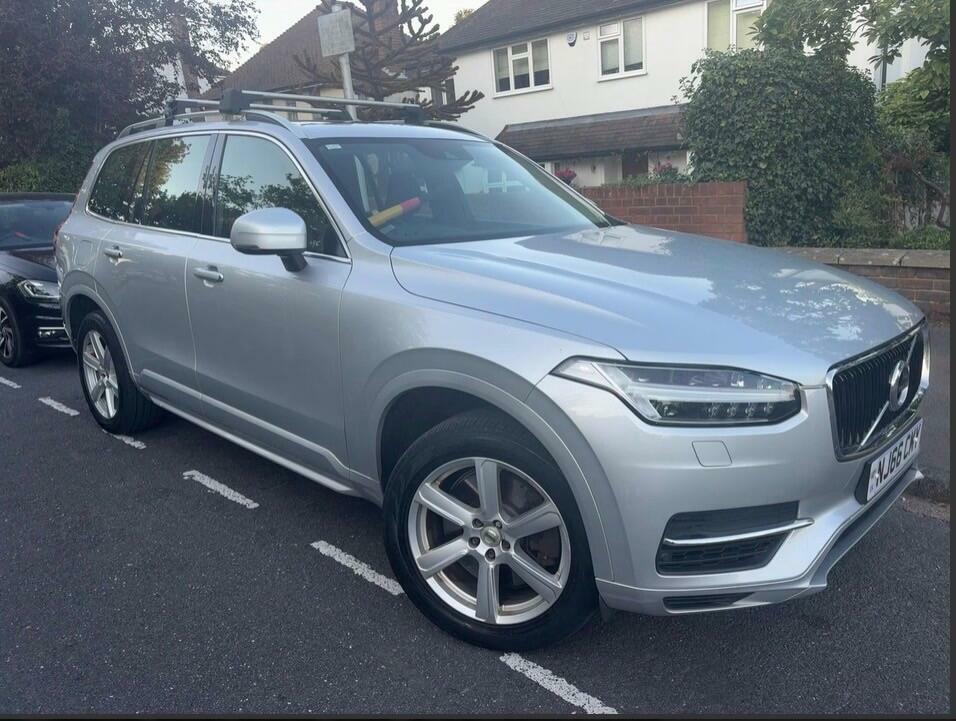 Volvo XC90 Momentum Silver