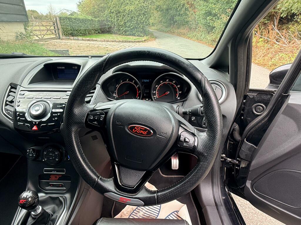Ford Fiesta 1.25 82 Zetec Black #32