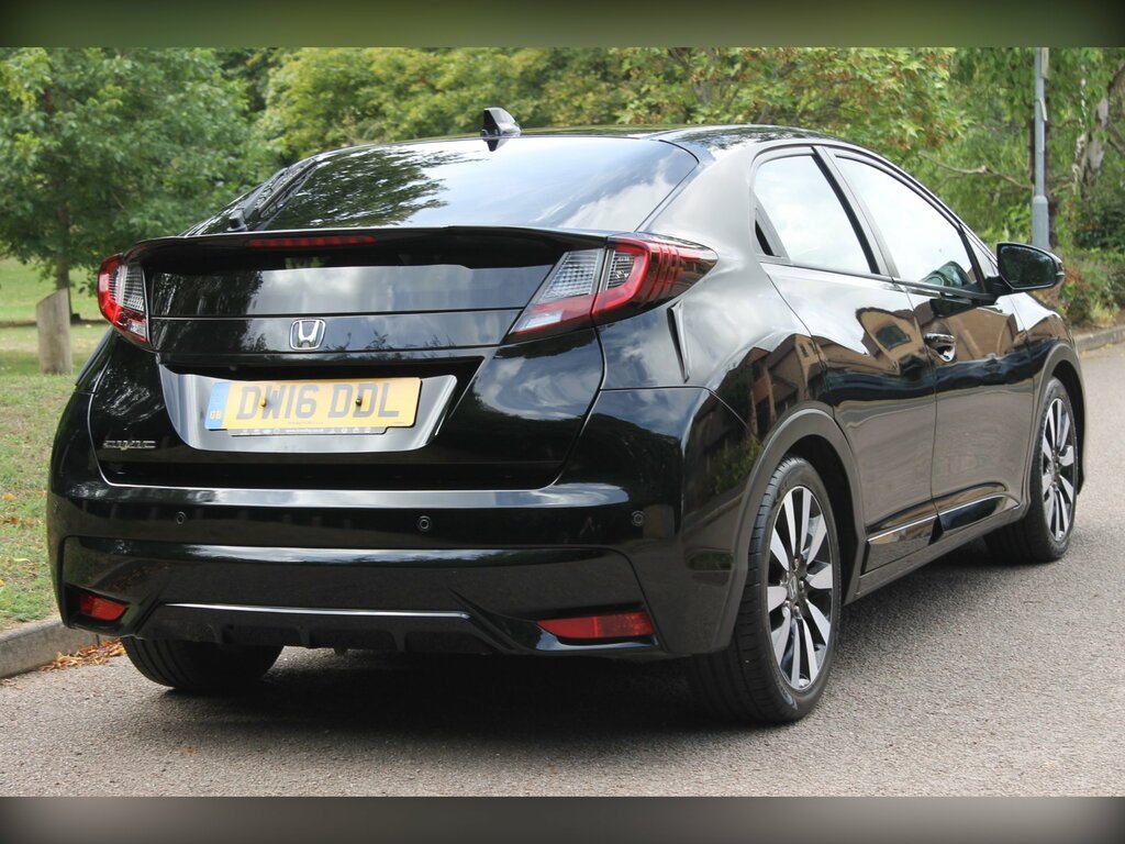 Honda Civic 1.8 I-vtec Se Plus Navi Hatchback Man Black #4