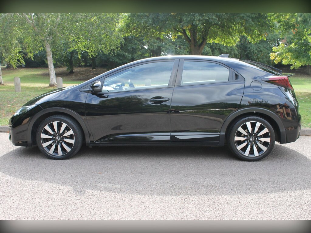 Honda Civic 1.8 I-vtec Se Plus Navi Hatchback Man Black #2