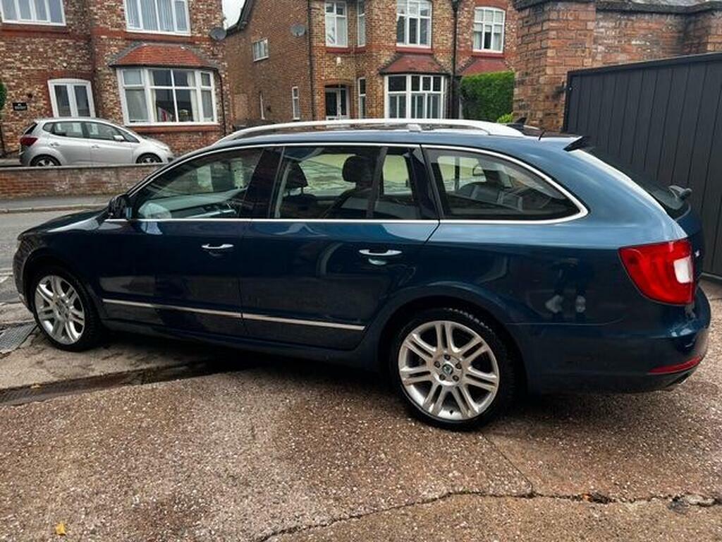 Skoda Superb Hatchback 2.0 Tdi Elegance Dsg Euro 5 201212 Silver #31
