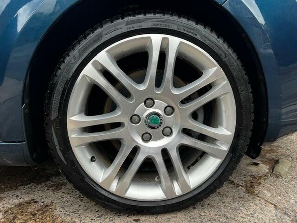 Skoda Superb Hatchback 2.0 Tdi Elegance Dsg Euro 5 201212 Silver #38