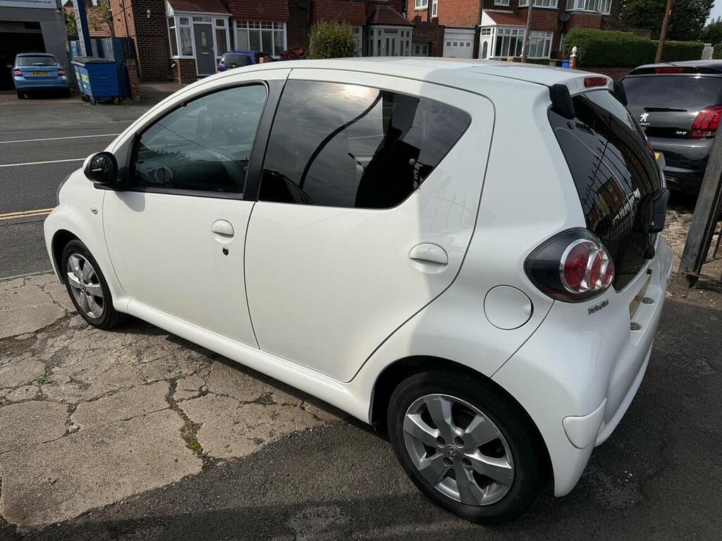 Toyota Aygo 1.0 Vvt-i Fire Hatchback Euro 5 White #3