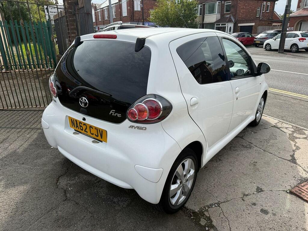 Toyota Aygo 1.0 Vvt-i Fire Hatchback Euro 5 White #6