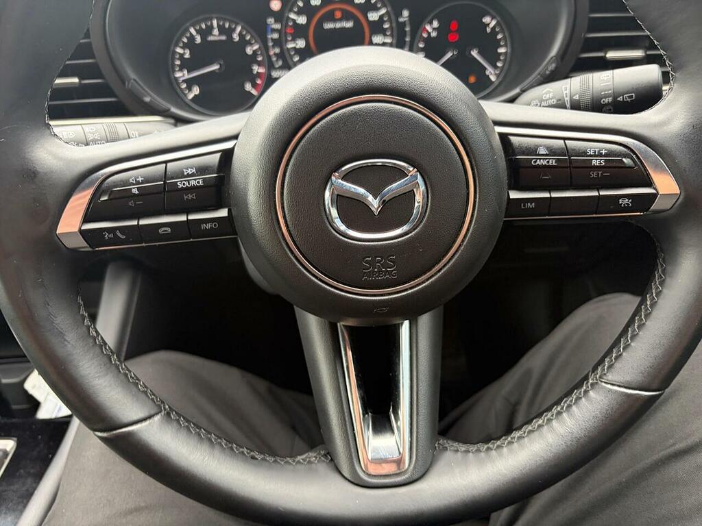 Mazda 3 2.0 E-skyactivx Mhev 186 Exclusive-line Red #10