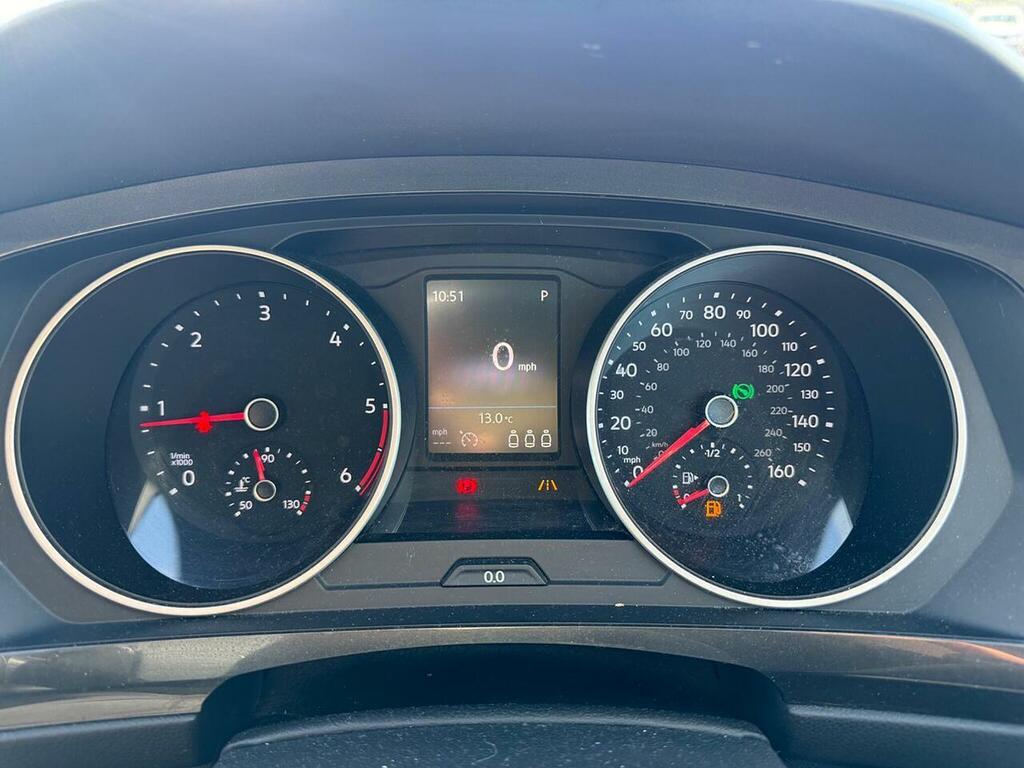 Volkswagen Tiguan Se Navigation Red #15