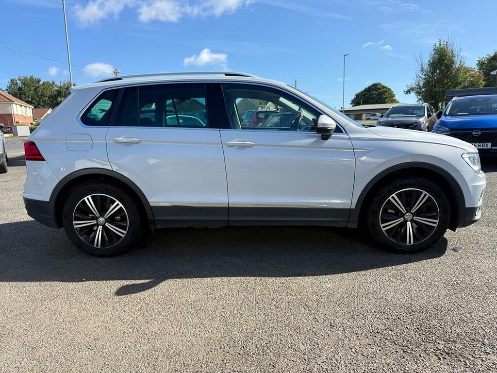 Volkswagen Tiguan 2.0 Tdi Se Suv Dsg Euro 6 Ss 150 Ps Silver #3