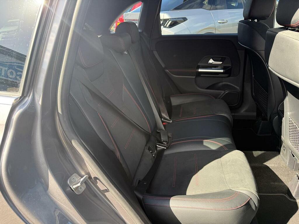 Mercedes-Benz B Class 1.6 Black #25
