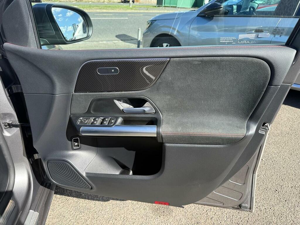 Mercedes-Benz B Class 1.6 Black #16