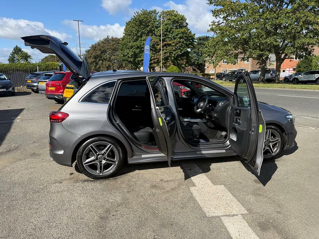 Mercedes-Benz B Class 1.6 Black #8