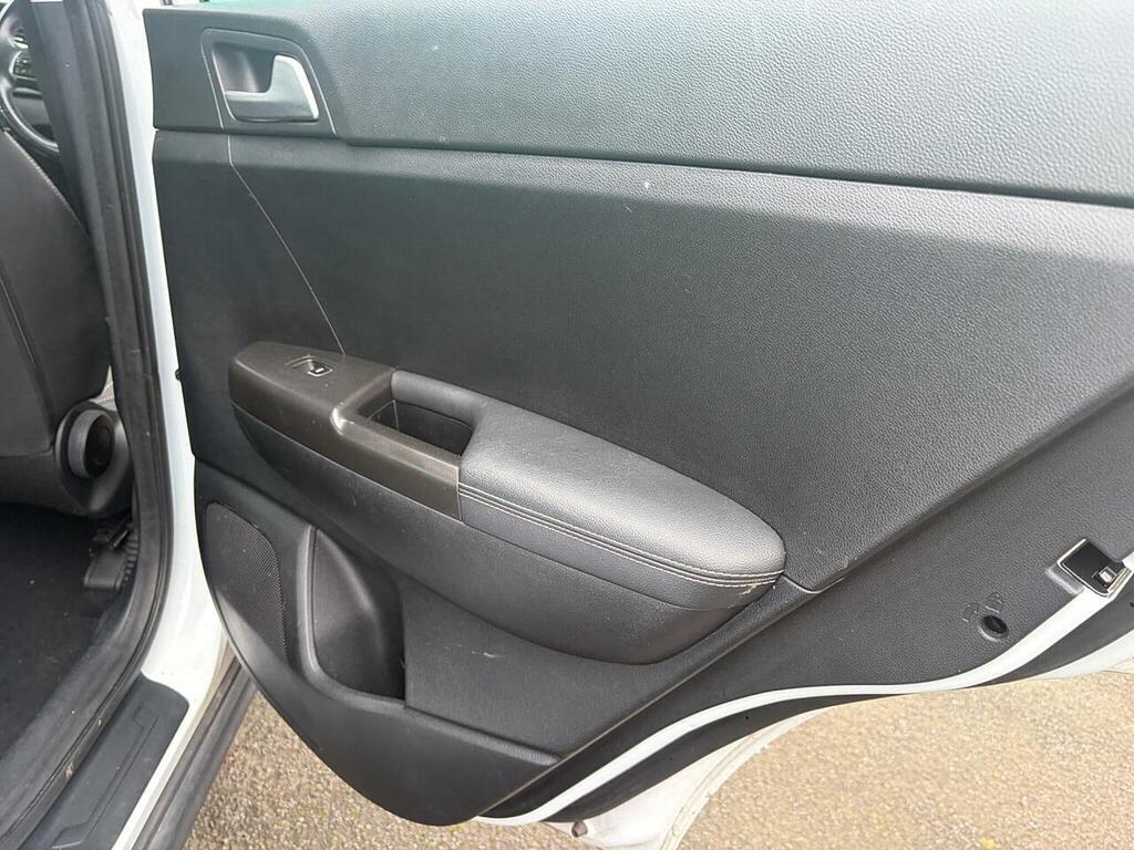 Kia Sportage 2 Silver #16