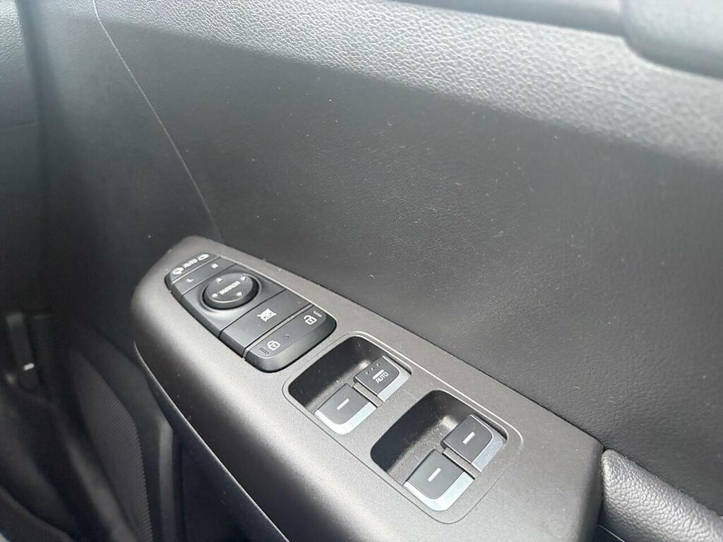 Kia Sportage 2 Silver #11