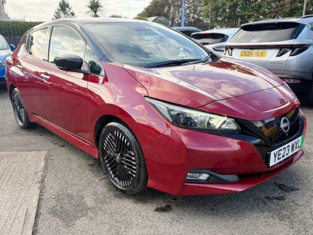 Nissan Leaf 39Kwh N-connecta Red