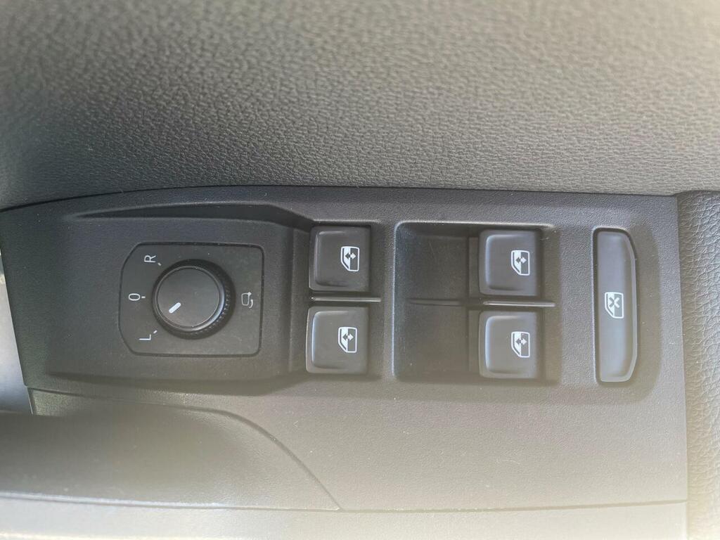 Seat Arona Tsi Evo Fr Silver #42