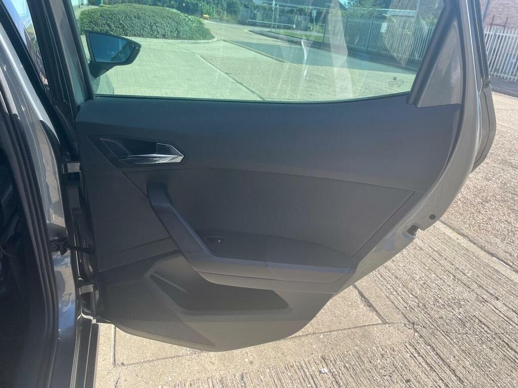Seat Arona Tsi Evo Fr Silver #47