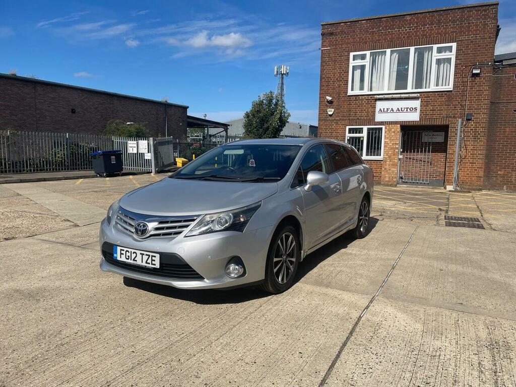 Toyota Avensis Petrol #5