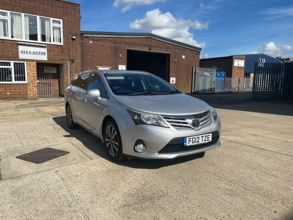 Toyota Avensis Petrol #4